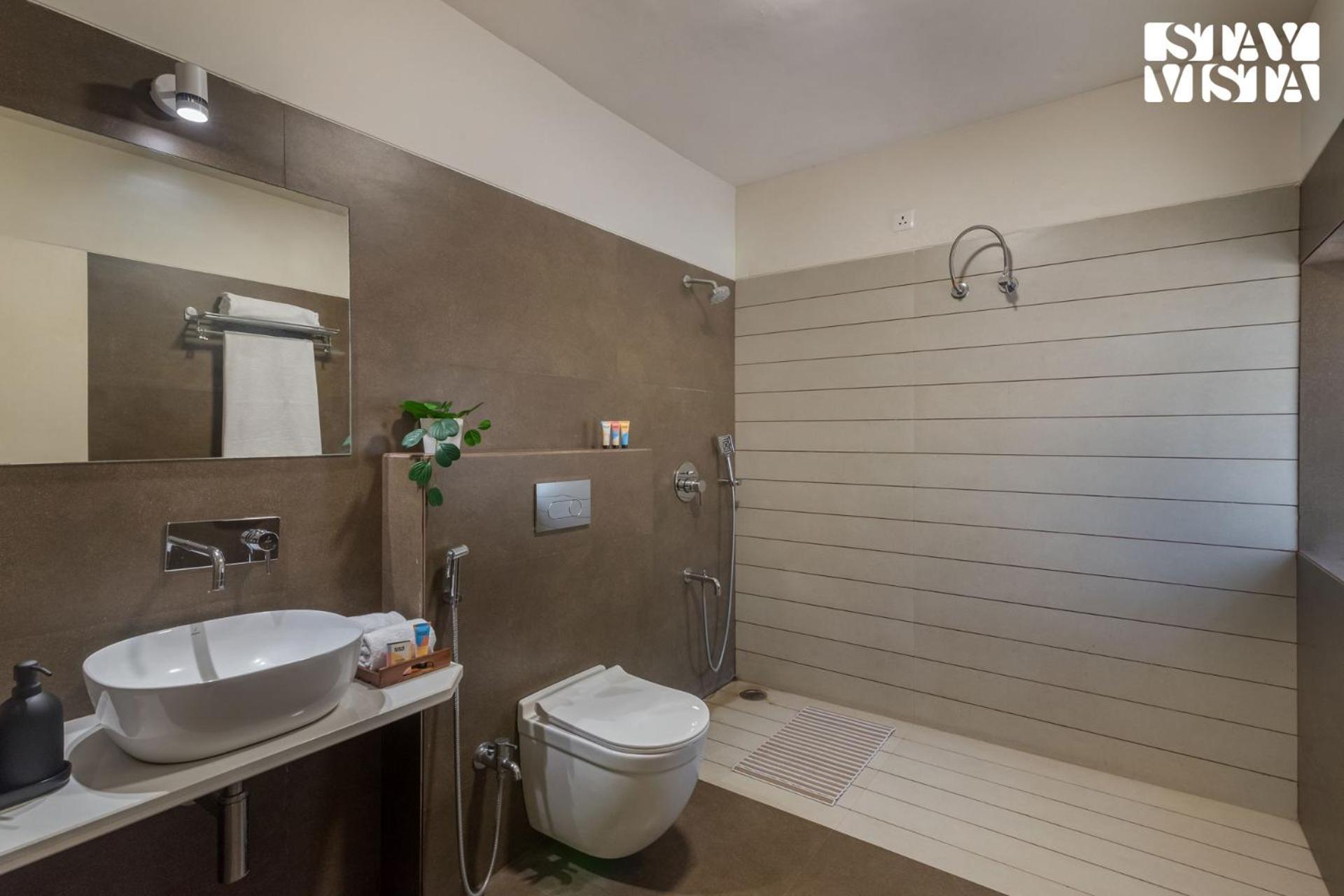 Stayvista'S Silver Grove - Serene Haven With Expansive Lawn & Terrace ناسيك المظهر الخارجي الصورة