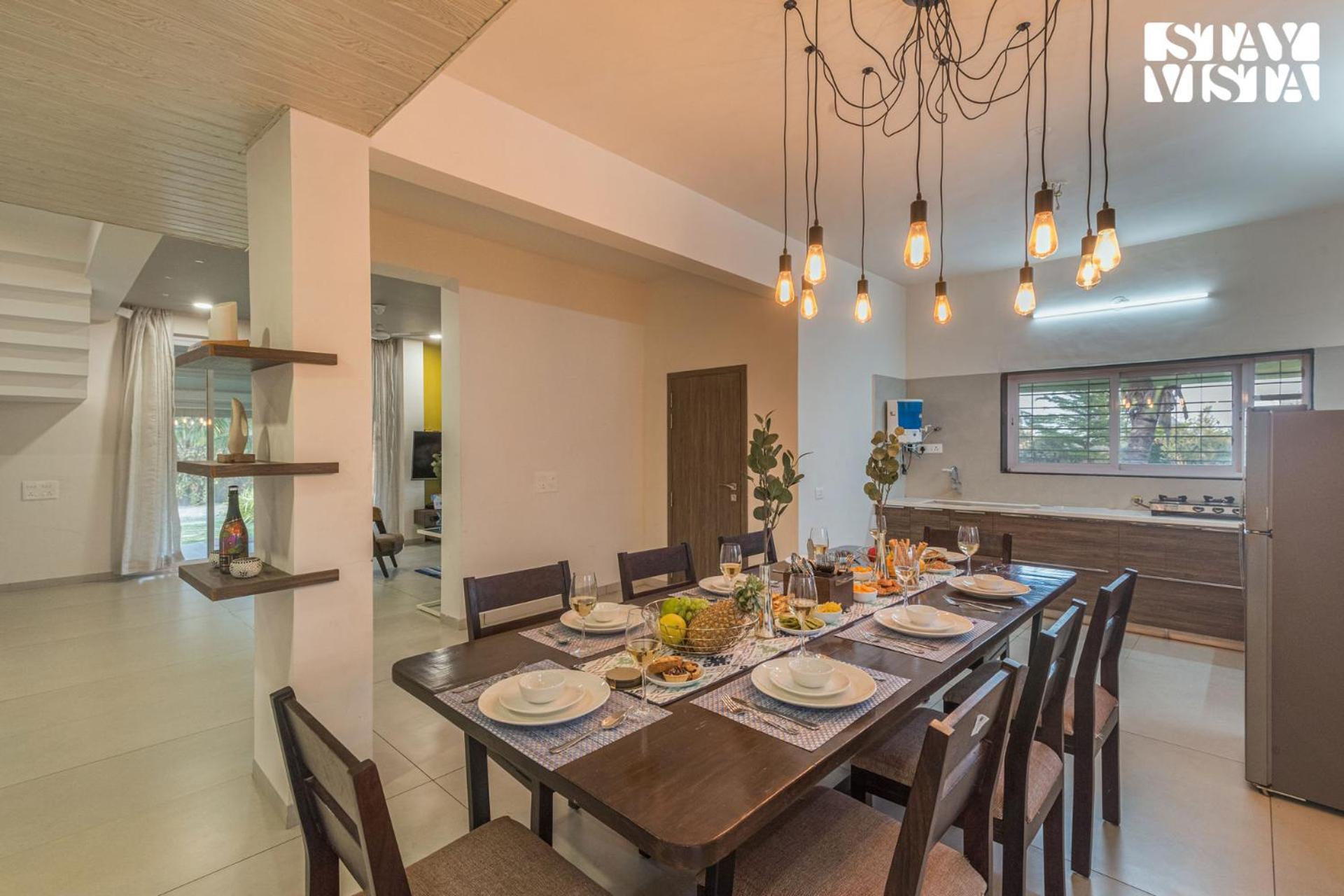 Stayvista'S Silver Grove - Serene Haven With Expansive Lawn & Terrace ناسيك المظهر الخارجي الصورة